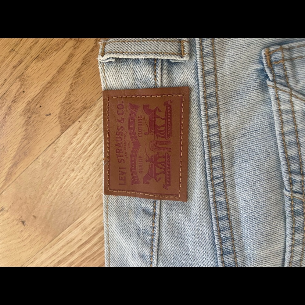 Levi Jeans - Picture 4 of 6